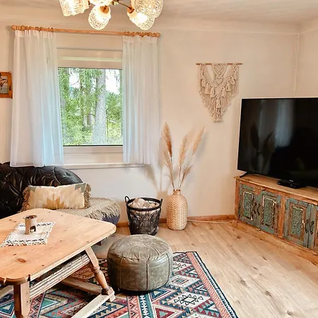 Chillhaus Pear Mountain By Aa Homes