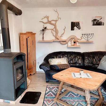 Chillhaus Pear Mountain * Birnberg