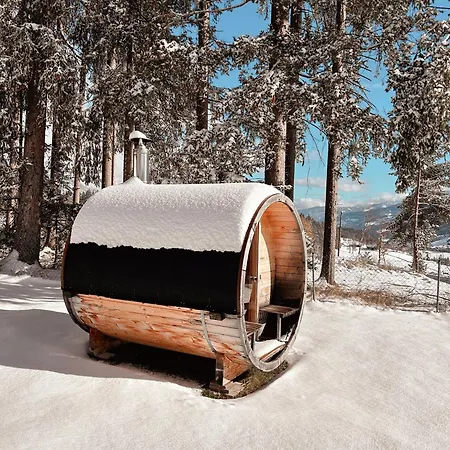 Chillhaus Pear Mountain By Aa Homes