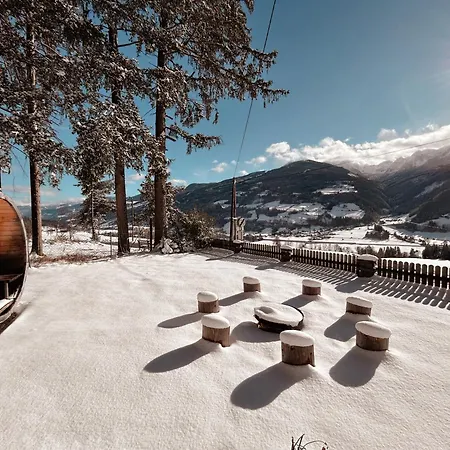 Chillhaus Pear Mountain By Aa Homes *