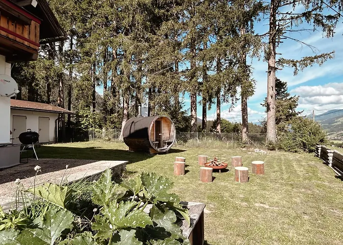 Chillhaus Pear Mountain By Aa Homes