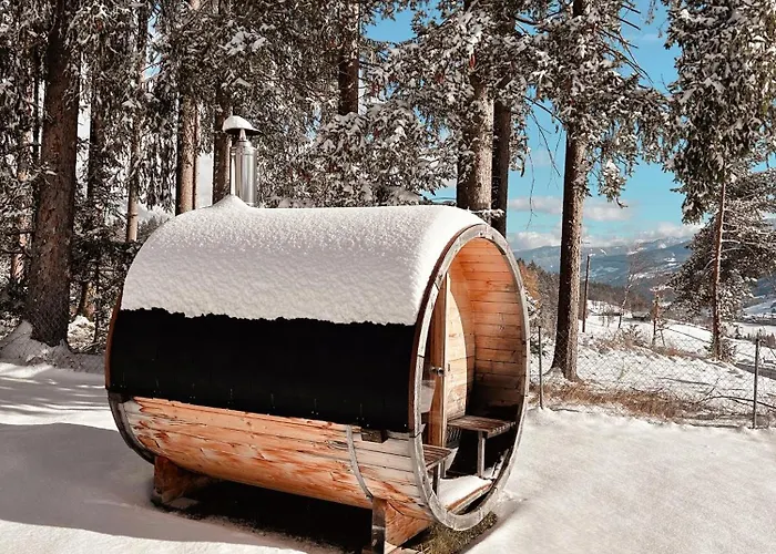 Chillhaus Pear Mountain By Aa Homes